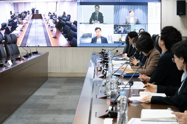 해양수산부가 차관 주재로 중동 상황 관련 수출입 물류 점검 회의를 개최했다고 18일 밝혔다. [사진=해양수산부]