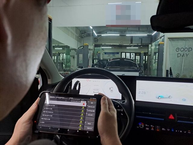 차량 점검 장면. [사진=이뉴스투데이DB]