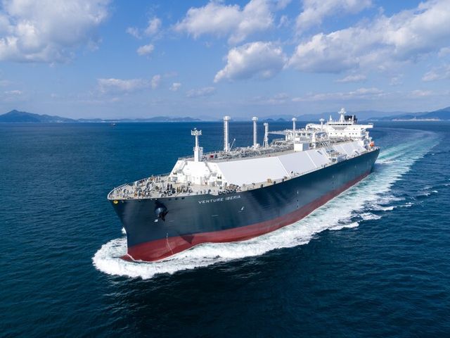 한화오션이 건조한 친환경 LNG 운반선. [사진=한화오션]