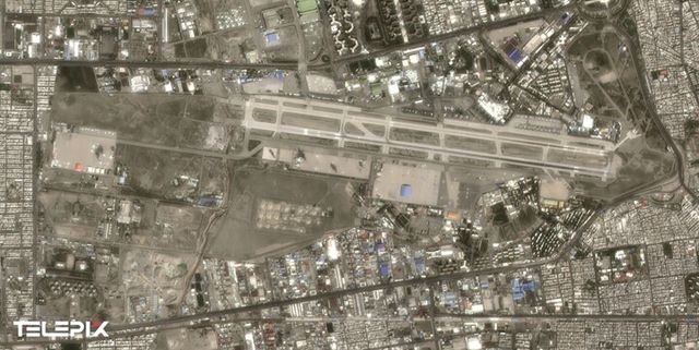지난 3일, 텔레픽스 AI 위성 ‘블루본’으로 촬영한 이란 메흐라바드 공항. [사진=텔레픽스]