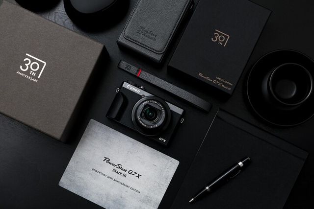파워샷 G7 X Mark III 30주년 에디션 패키지. [사진=캐논코리아]