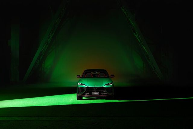 람보르기니 우르스 SE 테토네로. [사진=오토모빌리람보르기니]