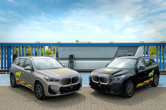 BMW그룹코리아, 인천소방본부에 iX1 2대 기증. [사진=BMW그룹코리아]