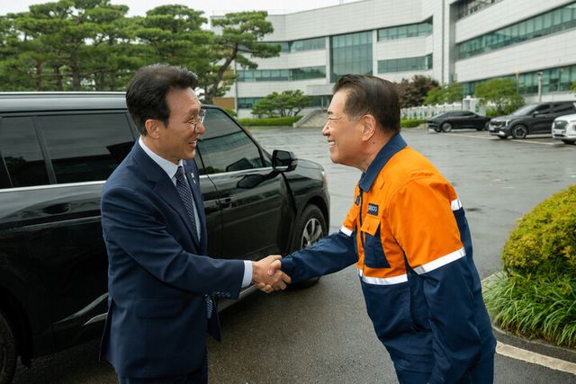 포스코, 국내 최대 규모 전기로 준공으로 탈탄소 생산 체제 전환 박차. [사진=포스코그룹]