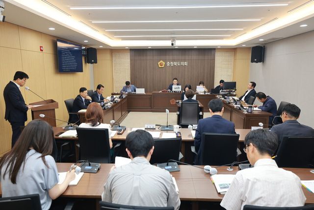 제434회 임시회 1차 건설환경소방위원회. [사진=충북도의회]