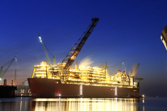 삼성중공업이 건조한 세계 최대 규모 크기의 FLNG. [사진=삼성중공업]