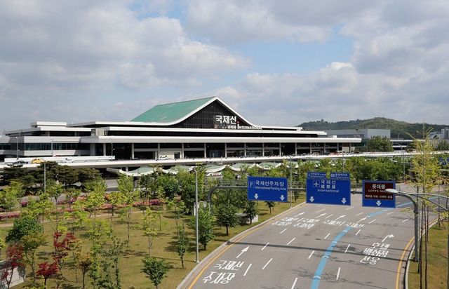 한국공항공사는&nbsp;이달 25일부터 8월 10일까지 인천, 무안을 제외한 전국 13개 공항에서 하계 특별교통대책을 시행한다. [사진=한국공항공사]