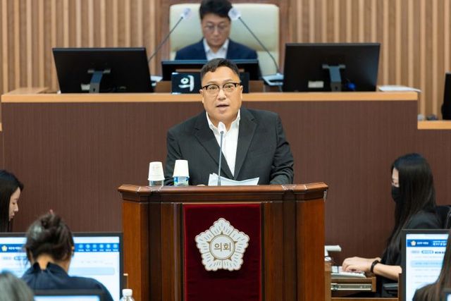 이종석 행정복지위원장 본회의 발언 모습. [사진=서대문구의회]