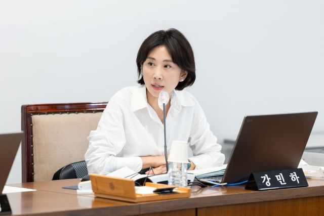 강민하 의원, 상임위 발언 모습. [사진=서대문구의회]