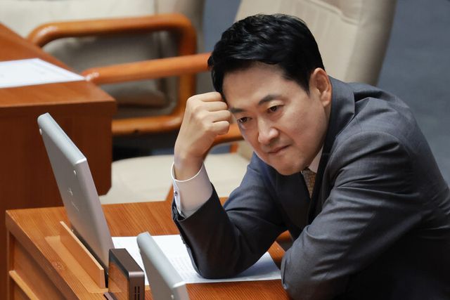 국민의힘 장동혁 대표가 30일 국회에서 열린 7월 임시국회 제3차 본회의에 참석해 있다.[사진=연합뉴스]