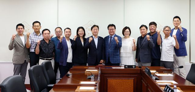 오산시의회·민주평통 오산시협의회 간담회. [사진=오산시의회]