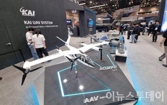 KAI가 지난해 10월 열린 서울 ADEX 2026에서 선보인 미래비행체(AAV). [사진=김재한 기자]