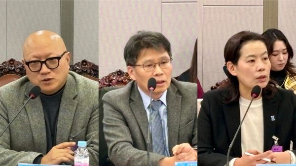 왼쪽부터 한국원형탈모환우회 주현재 회장, 대한모발학회 서수홍 의무이사, 국민건강보험심사평가원 약제관리실 신약등재부 이숙현 부장