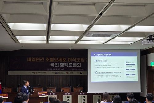 이홍기 회장은 조혈모세포이식은 혈액암환자에게 매우 중요한 치료옵션이라고 강조했다.