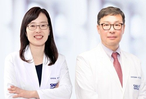 (왼쪽부터)&nbsp;서울대병원 산부인과 이승미 교수,&nbsp;서울의대 의료관리학교실 이진용 교수