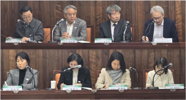 패널 토론에는 다양한 전문가들이 참여해 심도있는 논의를 이어갔다.