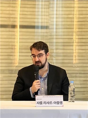 피아니스트 샤를 리샤르아믈랭