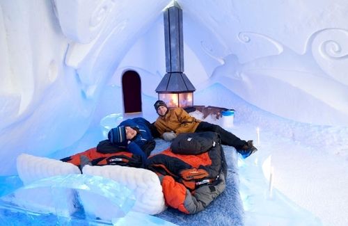 벽난로가 있는 프리미엄 디럭스 스위트룸 [캐나다관광청 제공]