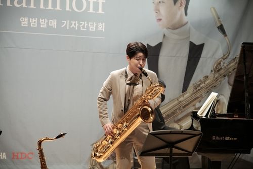 색소포니스트 브랜든 최