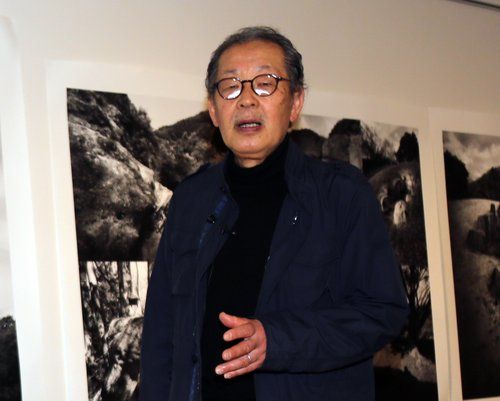 한국 식문화 사진전 여는 후지모토 다쿠미 작가