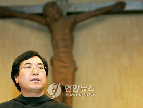 2006년 당시 선지훈 신부 모습 