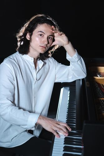 피아니스트 아르세니 문