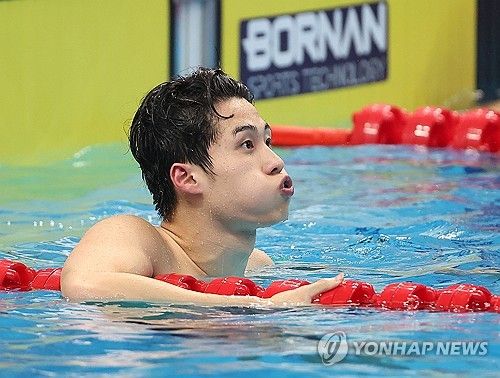 황선우가 해냈다!