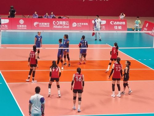 네팔전 펼치는 한국 여자배구 대표팀