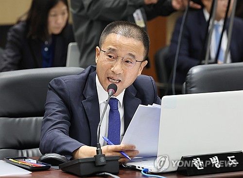 질의하는 한병도 의원