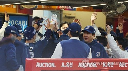 다시 달아나는 김형준 솔로 홈런