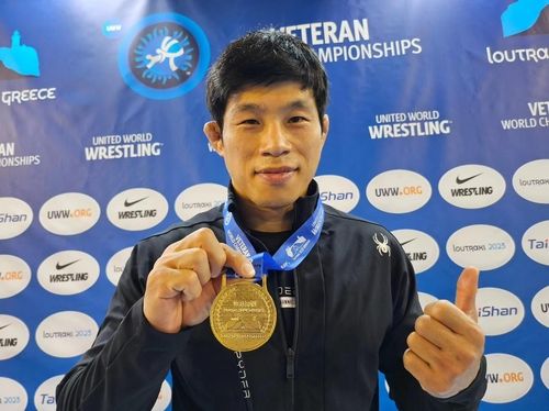 금메달 딴 정지현 대한레슬링협회 이사