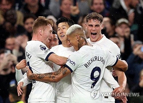 손흥민과 동료들