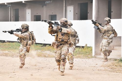 한·미 연합전투 훈련 중인 미 육군 장병
