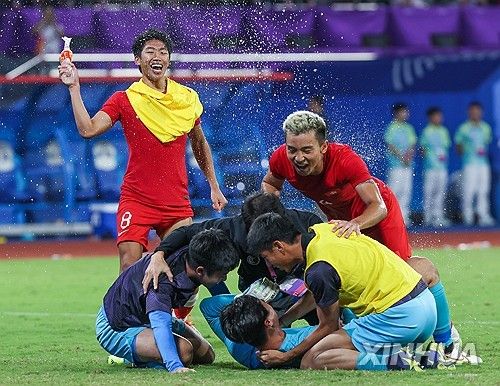 이란을 꺾고 4강에 오른 홍콩 선수들