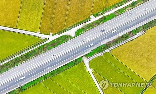 추석 연휴 마지막 날 원활한 고속도로