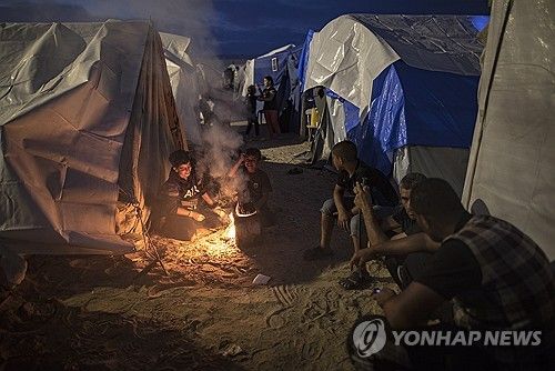 가자지구 칸 유니스에 유엔 측이 설치한 난민캠프