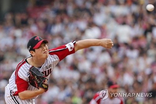 7회초 1사 2루에 등판한 함덕주