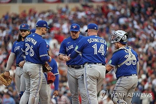 와일드카드 시리즈 2경기 만에 탈락한 토론토 블루제이스