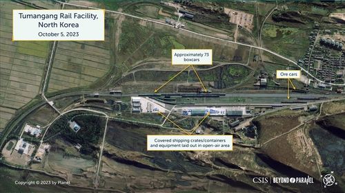 CSIS '분단을넘어'가 공개한 두만강철도시설 10월5일자 위성사진