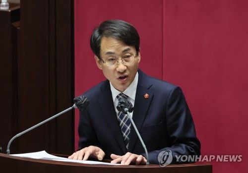 질의·토론 하는 이원욱