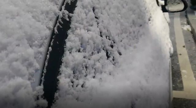 18일 오전 경북 경산 첫눈[독자 제공]