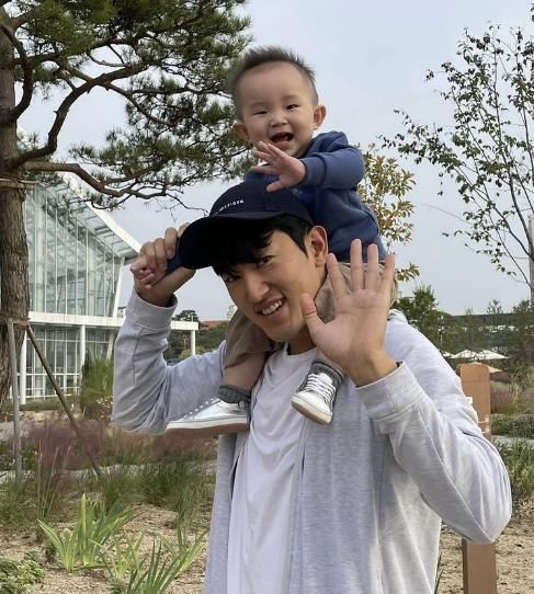 kt wiz 고영표와 아들 고차민 군