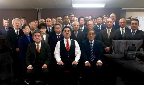 요코비키셔터 임직원들의 모습