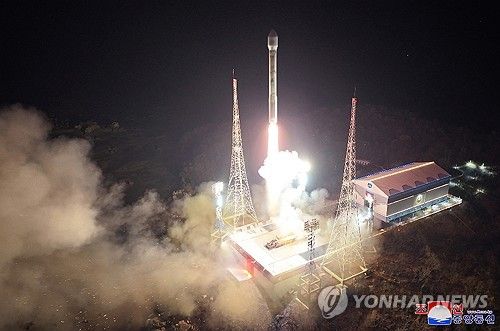 북한 "정찰위성 성공적 발사…궤도에 정확히 진입"