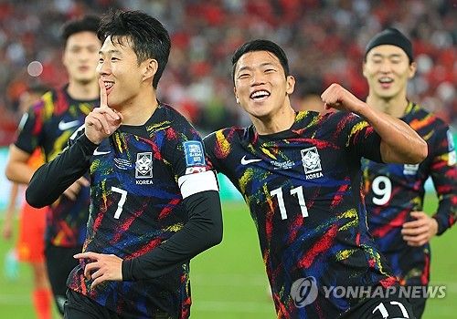 손흥민 '4만 관중 조용히 만드는 세리머니'