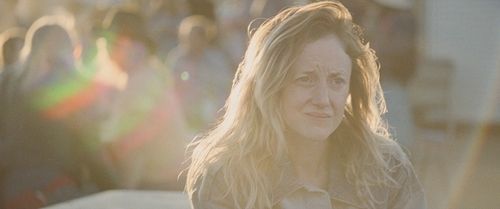 영화 '레슬리에게' 속 한 장면