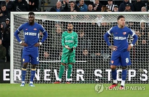 첼시, 망연자실