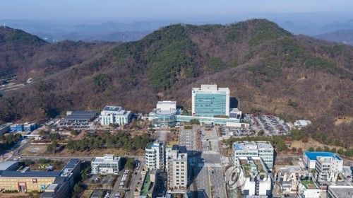 원주시청사 가을 전경