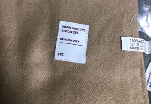 원단 소재 표시 라벨이 두 개나