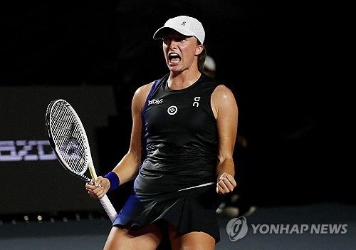 승리 후 기뻐하는 시비옹테크